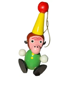 ¡Adorno de Navidad de madera payaso mono Kurt Adler de colección años 60! 3,5” - Imagen 1 de 5