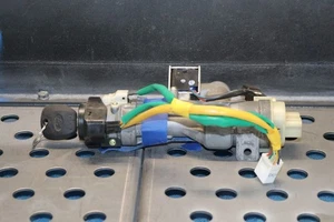 06-11 AZERA Ignition Switch WITH KEY R#4436 - Picture 1 of 7