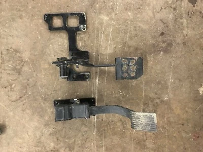 Polaris RZR 900 XP 1000 Ranger 14 15 16 17 18 19 20 Brake Throttle Pedal & Mount - Image 1 of 4