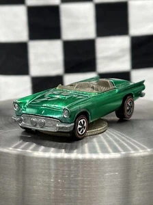 1969 Hot Wheels Redline Classic '57 T-Bird Green Painted Lights Small Tank RARE! - Picture 1 of 9