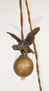 Wiener Bronze Klingel-Drücker Adler auf Kugel Antik Klingelknopf Skulptur Knopf - Bild 1 von 11