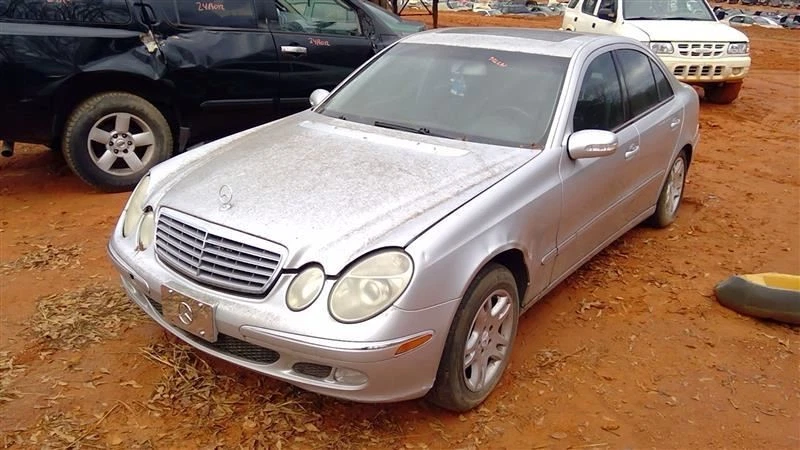 Husillo/nudillo delantero pasajero tipo 211 compatible con 03-09 Mercedes Benz E320 OEM Foto 1 de 4