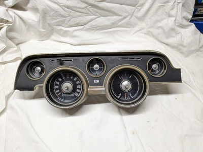 Cuadro de instrumentos Ford Mustang 1968 68 tablero calibre con arnés de cableado original Foto 1 de 4