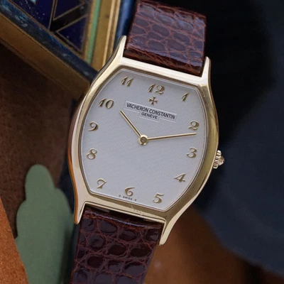 Vacheron Constantin Tonneau 31150 Guilloche 18k Yellow Gold Manual 1990s - Image 1 of 4