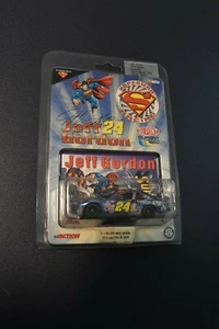 1:64 ACCIÓN 1999 #24 DUPONT MONTE CARLO JEFF GORDON DC COMICS SUPERMAN NUEVO EN PAQUETE - Imagen 1 de 1