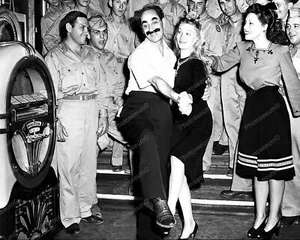 Wurlitzer Jukebox Modello 750 Dance Off 8x10 Fotografia Ristampa - Foto 1 di 1