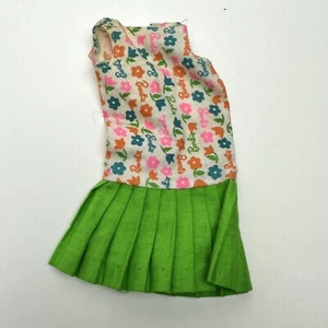 De colección 1965 Muñeca Barbie MOD Francie Logo Ligeramente Veraniego Plisado Vestido Conjunto - Imagen 1 de 8