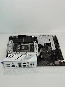 ASUS ROG Strix B650-A Gaming WLAN DDR5 Sockel AM5 AMD ATX Gaming Mainboard - Bild 1 von 6