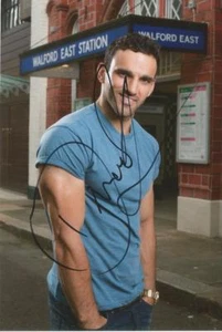 EASTENDERS* DAVOOD GHADAMI 'KUSH KAZEMI' SIGNED 6x4 SEXY PORTRAIT PHOTO+COA - Bild 1 von 1