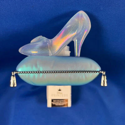 Disney Princess CINDERELLA NIGHT LIGHT Wallflower PLUG IN Bath Body Works NWT - Image 1 of 4