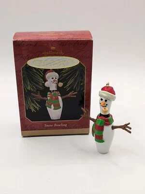 Hallmark Keepsake Ornament 1997 Snow Bowling Pin muñeco de nieve adorno de Navidad Foto 1 de 4