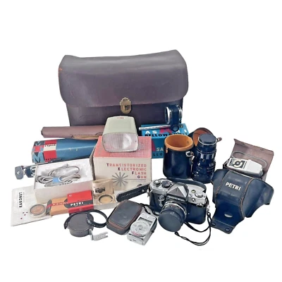 LOTE De Colección Petri Flex V 35mm SLR Cámara Fotográfica Lente Extra Flash Accesorios Estuche Foto 1 de 4