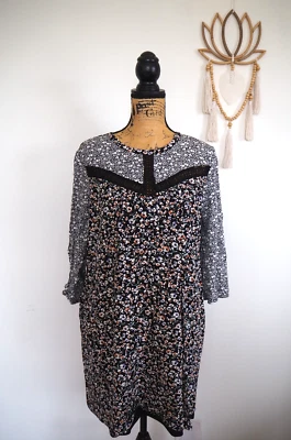 Black Floral Knee Length 3/4 Sleeve Pullover Lined Dress with Pockets Size Large - Image 1 of 4