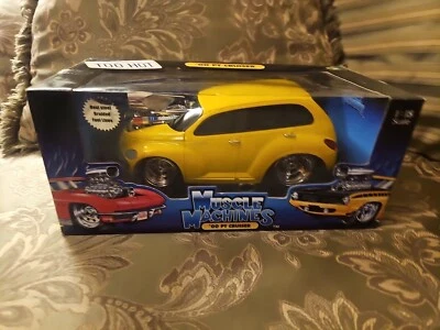 1:18 *BOXED* MUSCLE MACHINES 2000 Chrysler PT Cruiser (Hot Rod) *RARE - Image 1 of 4