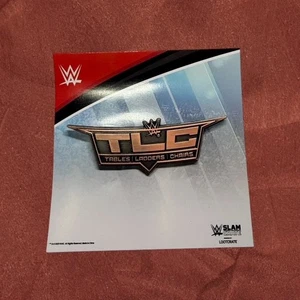 WWE Slam Crate Exclusivo Pin Esmalte Conmemorando el TLC - Imagen 1 de 2