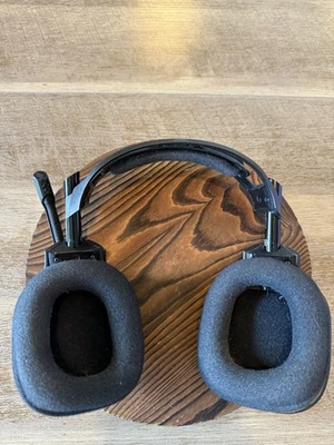 Astro A50 Wireless Gaming Headset Audio System Gaming Headphones Red/Black - Image 1 of 4