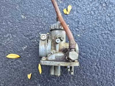 Carburador lado derecho Kawasaki 250ss kh250 OEM original Foto 1 de 4