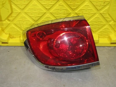 2008-2012 Buick Enclave OEM LH driver side outer taillight 08 09 10 11 12 - Image 1 of 4
