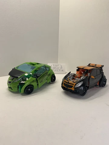 2008 hasbro transformers Lot of 2 Mudflap and Skids Deluxe Read Desc Cover