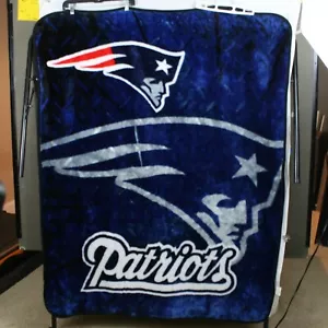 NEW ENGLAND PATRIOTS Northwest Blue Fluffy Polyester Throw Blanket EUC - Picture 1 of 8