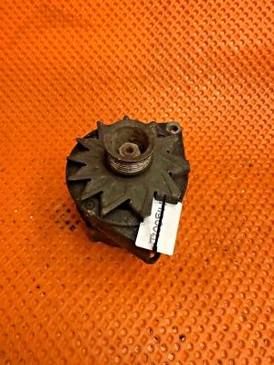 MERCEDES W201 ALTERNATOR 190 E 0120489328330 BOSCH - Image 1 of 4