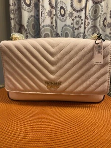 Borsa a tracolla trapuntata Victoria Secret rosa Bond - Foto 1 di 5