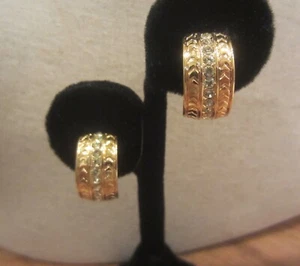 Goldfarbene Strass Pave Mode Clip-On Ohrringe - Bild 1 von 2