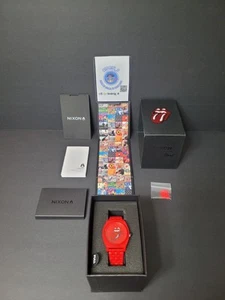 Authentic Nixon Rolling Stones Time Teller All Red A1356-191-00 - Bild 1 von 13