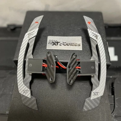 Câmbio de pás magnético de fibra de carbono Lexus IS - Imagem 1 de 4