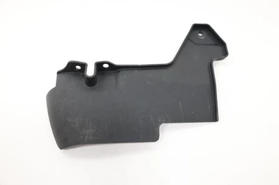 Guardabarros trasero derecho Nissan Pathfinder 2013-2020 protector contra salpicaduras OEM 628229NJ0A Foto 1 de 4