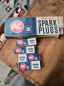 New Old Stock GM AC Spark Plugs Part # CS49 - Picture 1 of 3