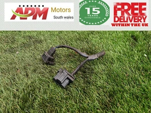 NISSAN NOTE 04-08 E11 FARO H4 Conector Bombilla y Ajustador Multienchufe y Cable - Imagen 1 de 4
