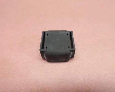 Cubierta de goma soporte relé Suzuki Bandit 1250 GSF1250 2007-2016 Foto 1 de 4