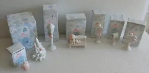 PRECIOUS MOMENTS SUGAR TOWN LOT OF 7 ACCESSORIES TREE BENCH SIGN MAILBOX HYDRANT - Picture 1 of 3