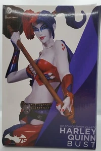 DC COLLECTIBLES HARLEY QUINN 7" high bust/statue (designed by Jim Lee) second Ed - Picture 1 of 4