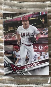 2017 Topps Serie 1 (6) Card Cello Pack (Mike Trout in cima!) - Foto 1 di 5