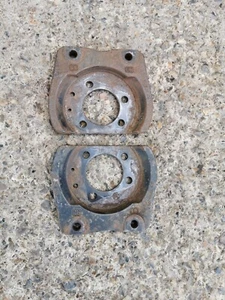 VAUXHALL ASTRA VXR REAR BRAKE CAPIPER ADAPTER PLATES PAIR Z20LEH MK5 H - Picture 1 of 2