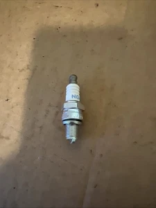 NGK CMR7H Spark Plug - Picture 1 of 3