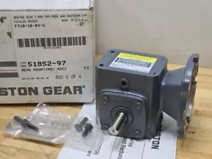 Boston Gear Riduttore di Velocità, Gear Box F710-10-B4-G, Rapporto 10:1, Ingresso 42CZ - Foto 1 di 6