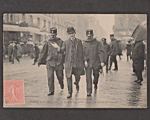 Francia CPA - Policías arrestando a un elegante manifestante, París 1 de mayo de 1906 - Imagen 1 de 2