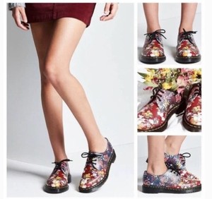 Dr. Martens Oxford Floral Comfort Shoes 