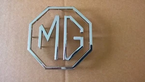 INSIGNIA MOTIVO AHH5261C MIDGET MG MGA MGB imán conjunto emblema cromo octogon 8 lados - Imagen 1 de 5
