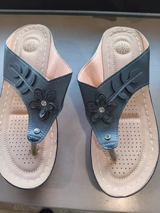 Women's Strappy Gray Sandals - Picture 1 of 5