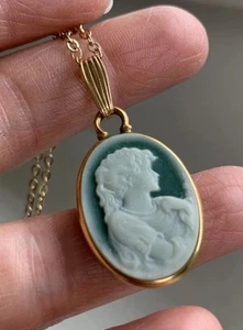 Vintage Carved Green Agate Stone Cameo Pendant Necklace 14k Gold Filled - Picture 1 of 15