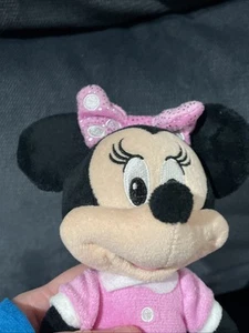 Neu mit Etikett - Minnie Mouse 100 Jahre Disney Junior 10 Zoll Plüschtier Stofftier - Bild 1 von 10