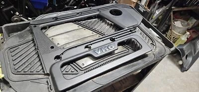 Cubierta motor VOLKSWAGEN GOLF 021 103 925 Foto 1 de 4