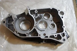 YAMAHA TY175 TY125 YZ125 MOTOR RECHTS RH KURBELGEHÄUSE CRANK CASE SCHWARZ 525 NEU - Bild 1 von 11