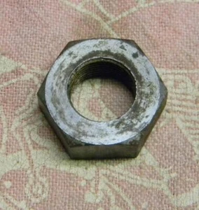 GENUINE BSA 29-2023 ALTERNATOR ROTOR RETAINING NUT C10 C11 A50 A65 OTHERS - Picture 1 of 1