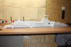 Aufbau Kreuzfahrtschiff MS Astor