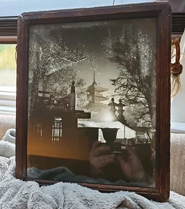 Antico piatto vetro cornice positiva scena notturna giapponese palazzo 11"x 13" *Leggi* - Foto 1 di 10